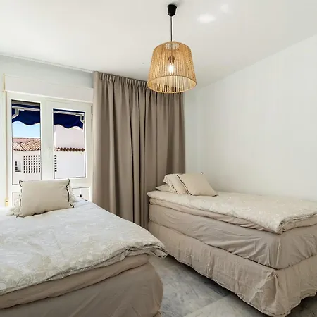 Apartment 4 Bedrooms With Sea View Shared Pool And Furnished Terrace At Nueva Andalucia 4 Km Away From The