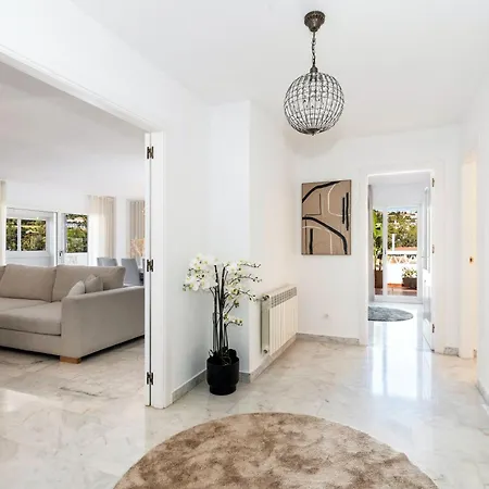 Apartment 4 Bedrooms With Sea View Shared Pool And Furnished Terrace At Nueva Andalucia 4 Km Away From The